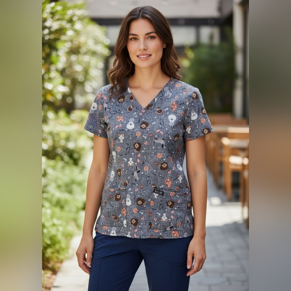 😻 3/$30 Koi Basics Dogs And Cats Womens's Scrub Top Size Small